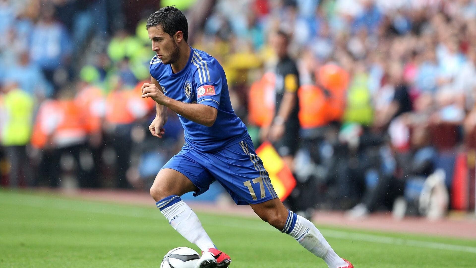 “霍斯特带领南非队打破防守纪录,向世界冠军冲刺”